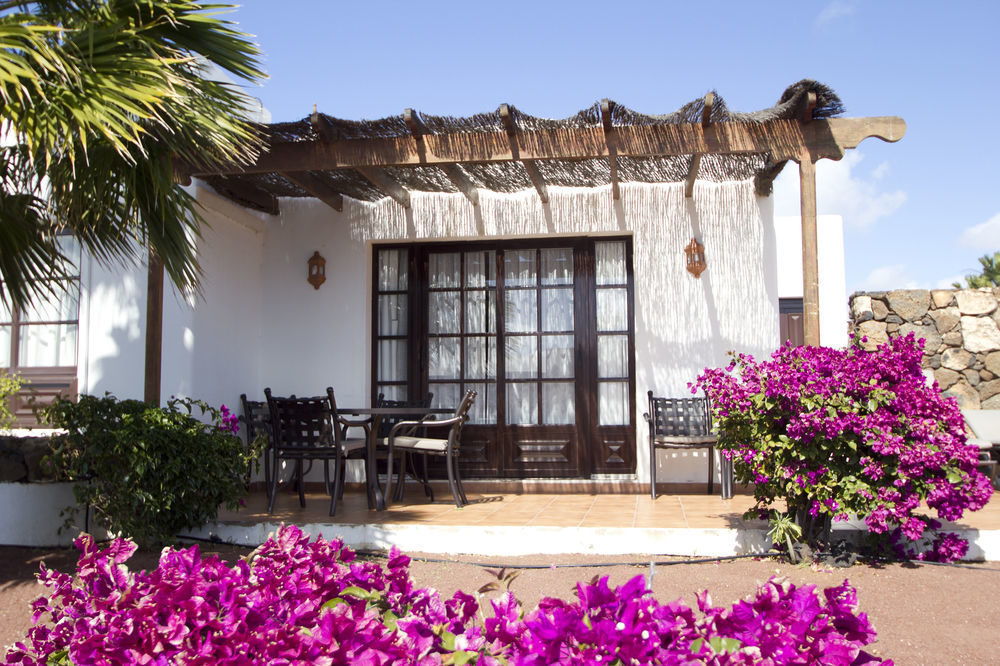 Jardines Del Sol Aparthotel Playa Blanca  Exterior photo